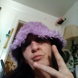 Meet your Posher, Deloris